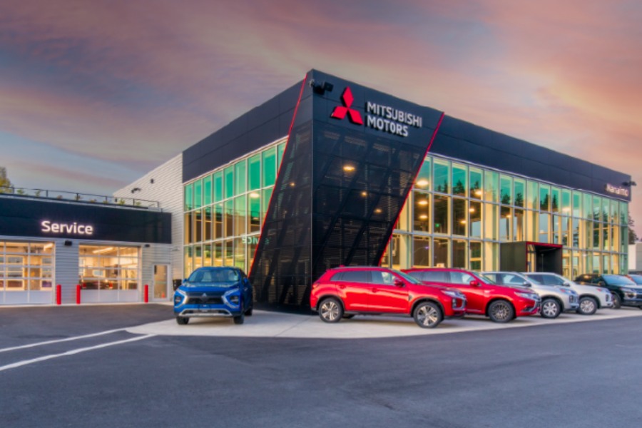 A exterior view of a Mitsubishi Dealership, a commercial project, designed by Alan Lowe Architecture.